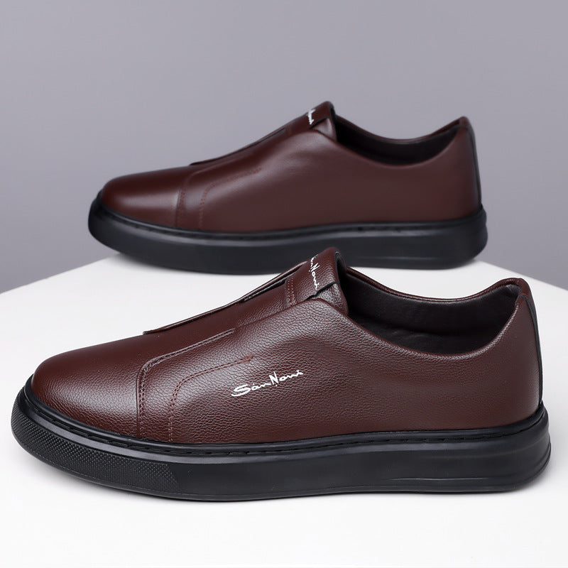 Eleganti Scarpe Slip-On in Pelle per un Look Raffinato