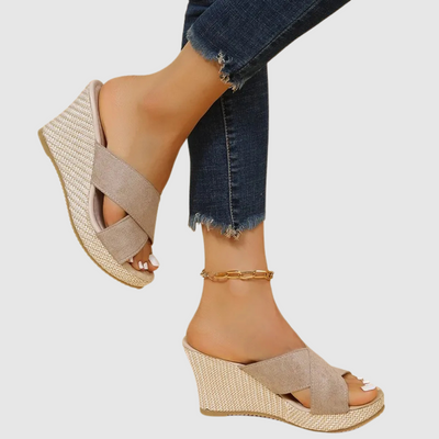 Nives™ | Eleganti sandali con zeppa