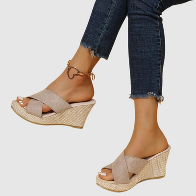 Nives™ | Eleganti sandali con zeppa