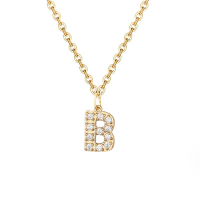 Collana con ciondolo a forma di lettera in cristallo