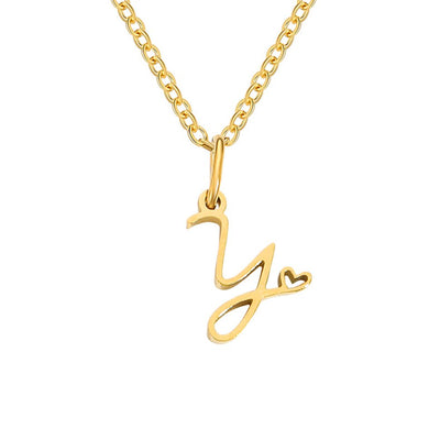 Collana con cuore in oro e lettere artistiche