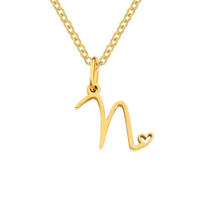 Collana con cuore in oro e lettere artistiche