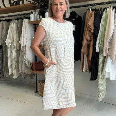 Vera | Vestito Estivo alla Moda con Stampa Colorata e Scollo Rotondo