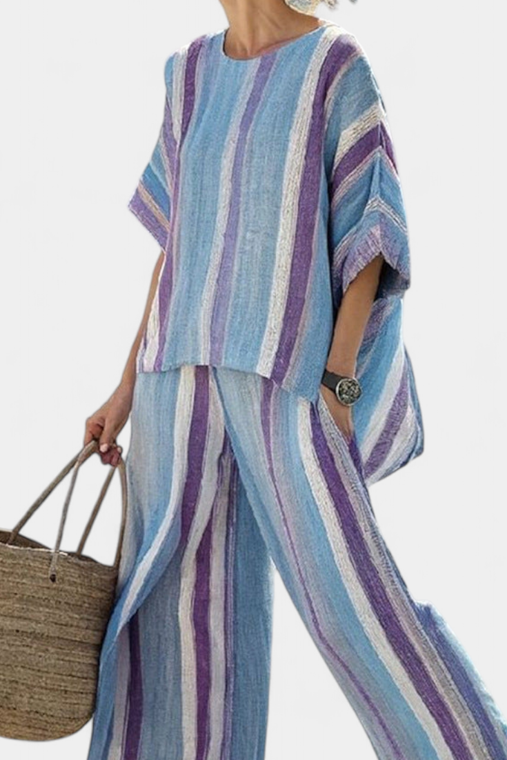 Elegante Set a Strisce Daisy nelle tonalità Malva e Azzurro Pastello per un look sofisticato