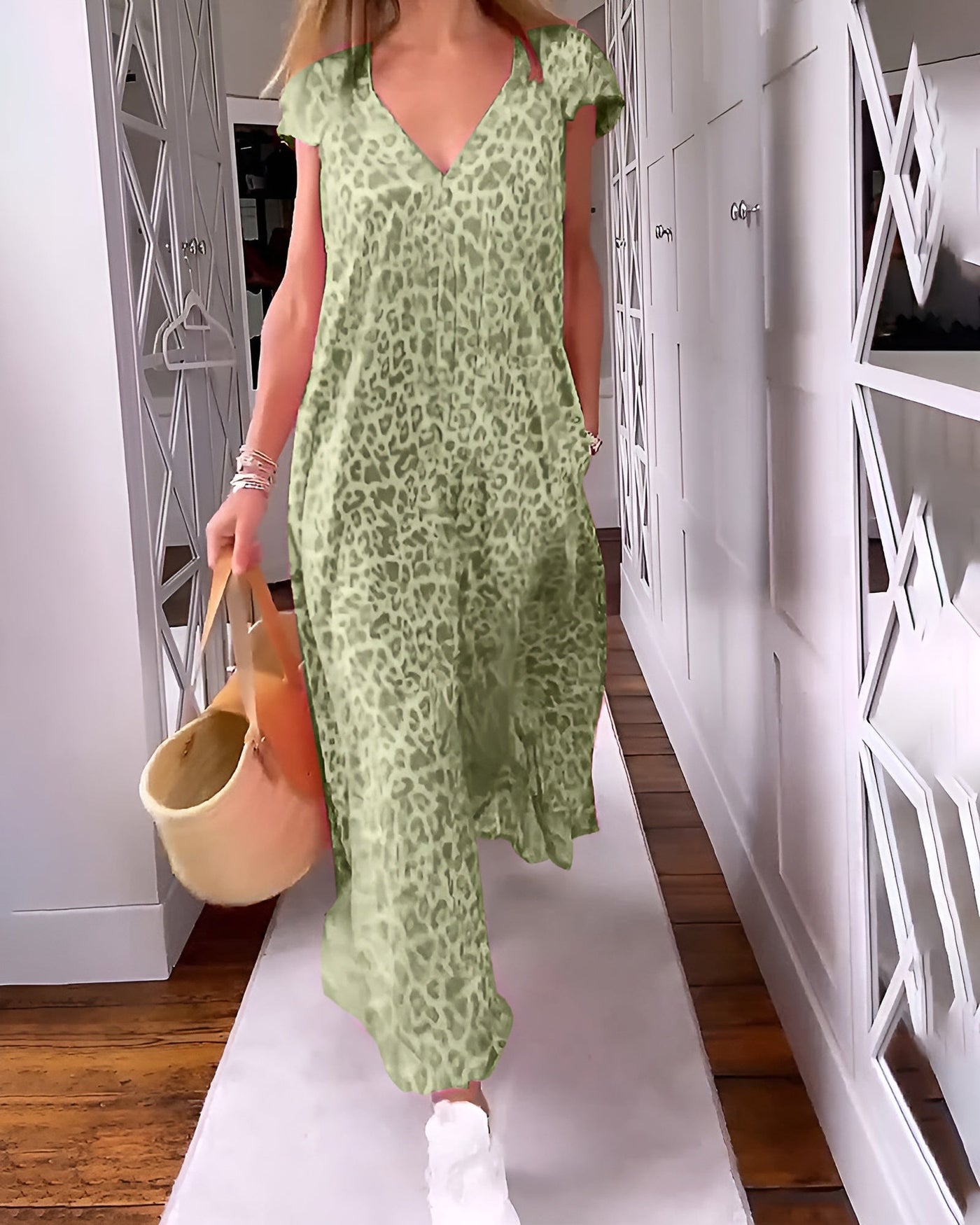 Véronique | Abito lungo con scollo a V in stampa a maniche corte