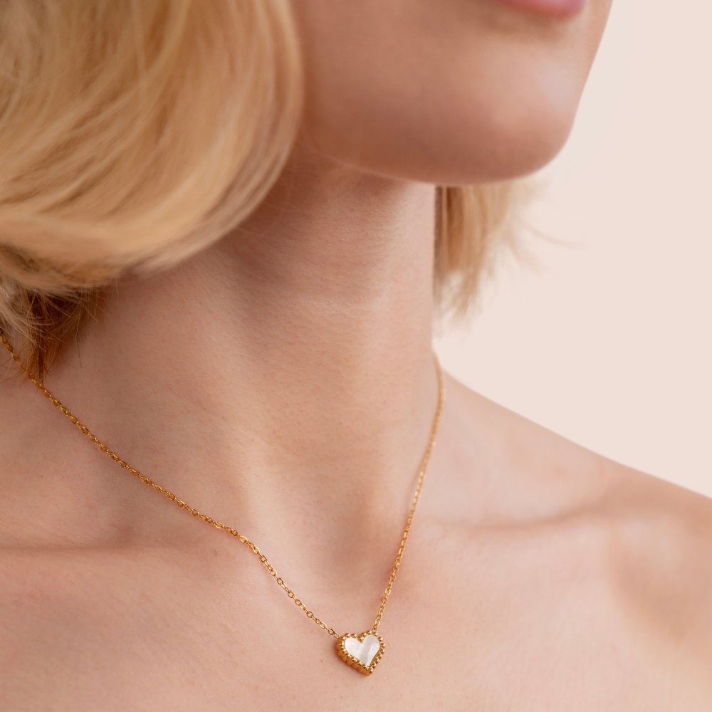 Collana con cuore in pietra Lois