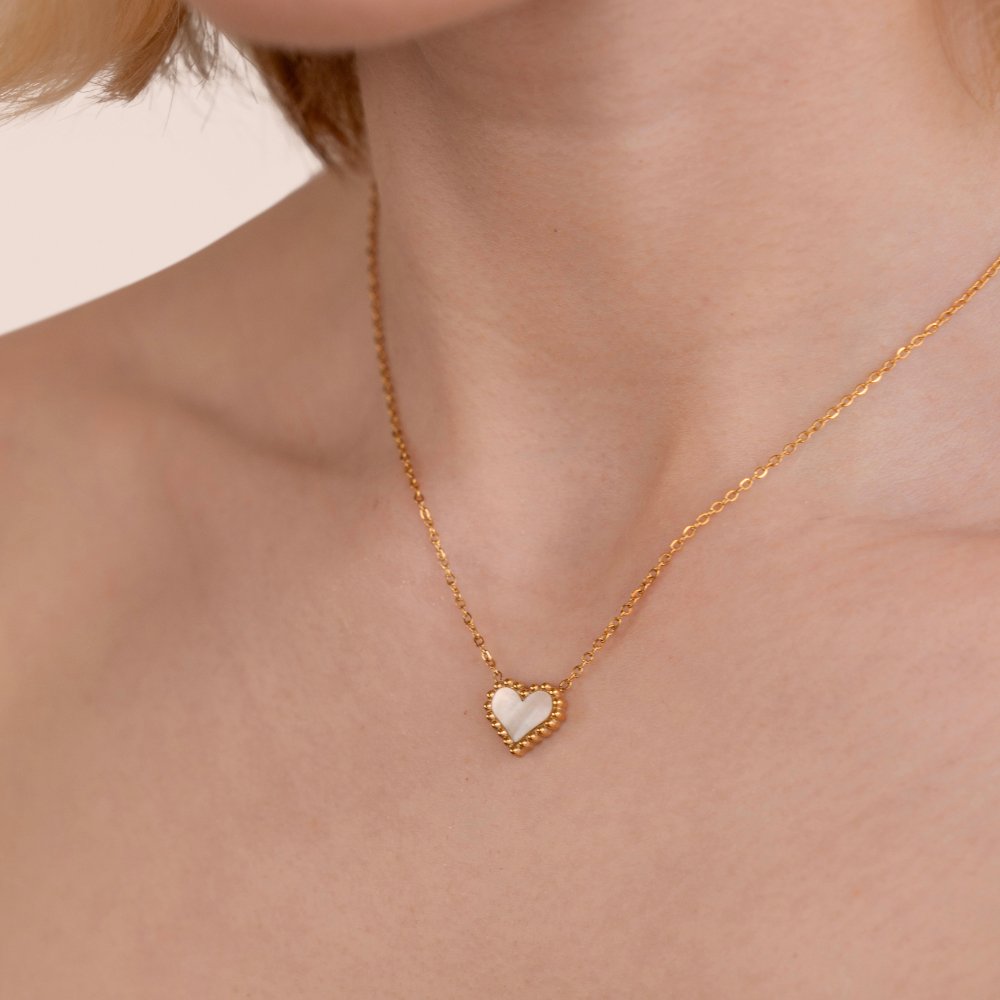 Collana con cuore in pietra Lois