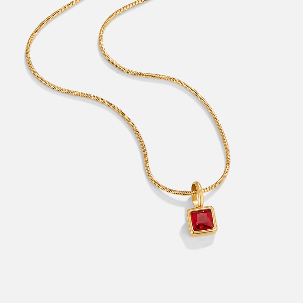 Collana con pendente quadrato e pietra natale